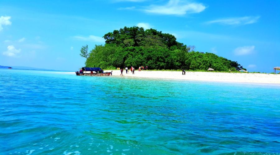 Jolly Buoy Island beach