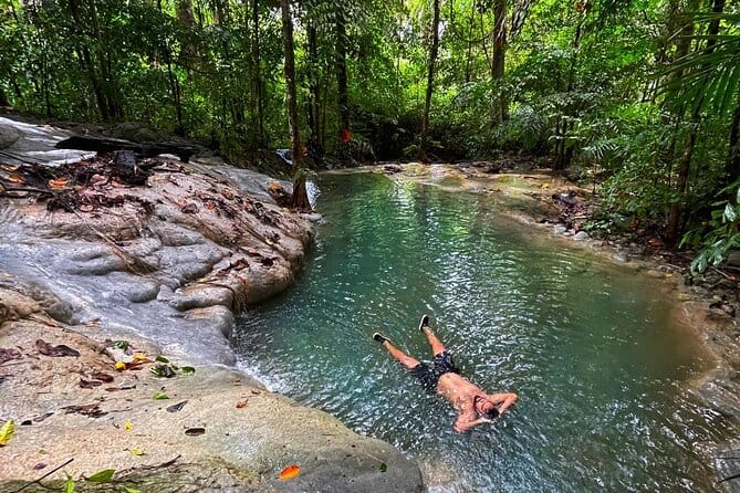 Ancient Lava Stream Trek Havelock