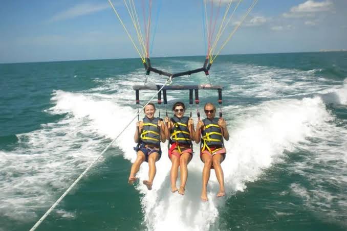 Parasailing gallery in Andaman